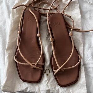LOQ Women's Brown Strappy Sandals